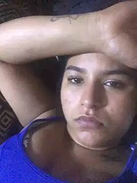 Snapshot of SINUECASTILLO chatting on 03-14-25, 07:01 SINUECASTILLO online show from 03-14-25, 07:01