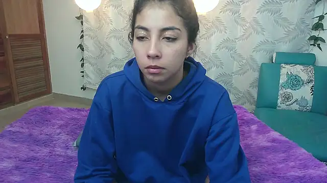 Snapshot of Mya_paris chatting on 12-15-24, 06:07 Mya paris online show from 12-15-24, 06:07