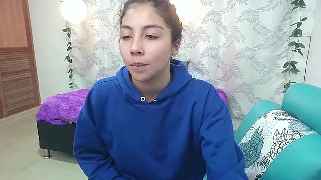 Snapshot of Mya_paris chatting on 12-27-24, 10:59 Mya paris online show from 12-27-24, 10:59