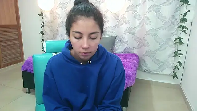 Snapshot of Mya_paris chatting on 12-28-24, 05:02 Mya paris online show from 12-28-24, 05:02