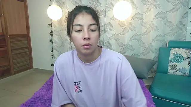 Snapshot of Mya_paris chatting on 01-23-25, 04:52 Mya paris online show from 01-23-25, 04:52