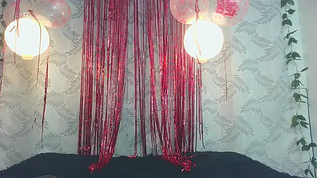Snapshot of Mya_paris chatting on 02-15-25, 05:41 Mya paris online show from 02-15-25, 05:41