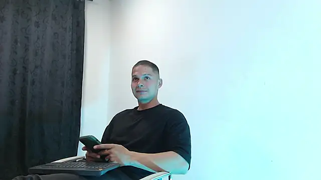 dominick crawford01 online show from 02-01-25, 11:27