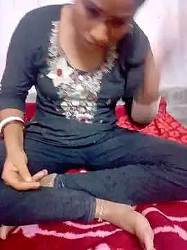 Indcople28 online show from 09-15-25, 06:52