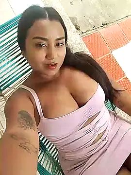 Snapshot of sweet07coral chatting on 01-15-25, 08:26 sweet07coral online show from 01-15-25, 08:26