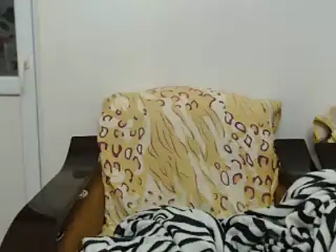 MissElla online show from 01-31-25, 02:04