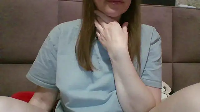 Snapshot of Sladkiegubki chatting on 02-07-25, 08:11 Sladkiegubki online show from 02-07-25, 08:11