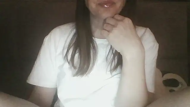 Snapshot of Sladkiegubki chatting on 02-13-25, 08:13 Sladkiegubki online show from 02-13-25, 08:13