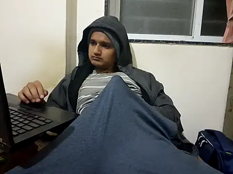 Jonrobinso online show from 12-20-25, 04:25