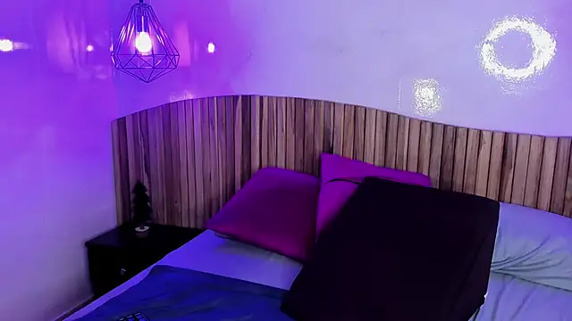 MelaniieRoux online show from 01-10-25, 07:43