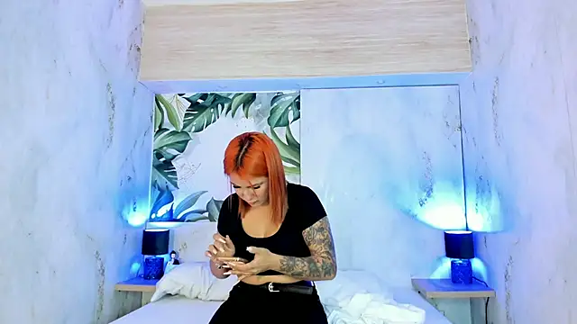 MelaniieRoux online show from 05-04-26, 07:43