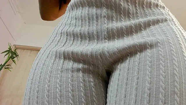 miranda villa online show from 09-16-25, 12:28