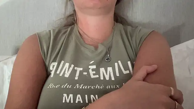 KaraLeee online show from 03-03-25, 02:04