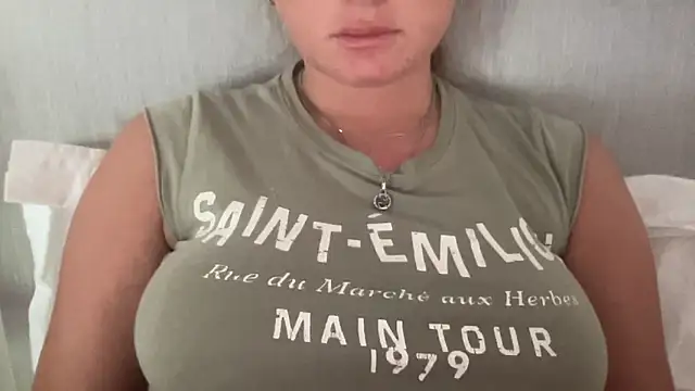 KaraLeee online show from 03-04-25, 02:06