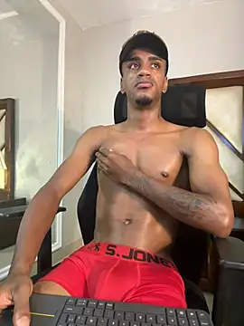 AaronCruz  online show from 12-20-24, 01:58