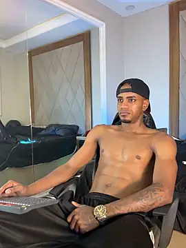 Snapshot of AaronCruz_ chatting on 03-21-26, 10:09 AaronCruz online show from 03-21-26, 10:09