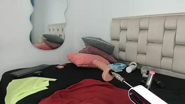 Roxy-Smith online show from 09-26-25, 11:31