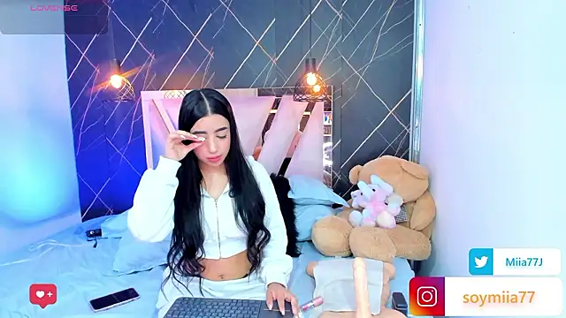 Miia77  online show from 03-25-26, 01:44