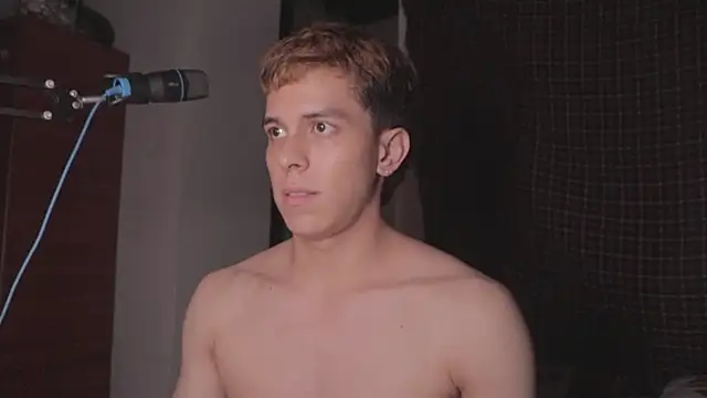 Snapshot of Tony_Hoffa chatting on 12-20-24, 03:58 Tony Hoffa online show from 12-20-24, 03:58