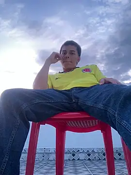 Snapshot of Tony_Hoffa chatting on 01-08-25, 11:09 Tony Hoffa online show from 01-08-25, 11:09