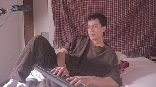 Snapshot of Tony_Hoffa chatting on 02-09-25, 07:19 Tony Hoffa online show from 02-09-25, 07:19