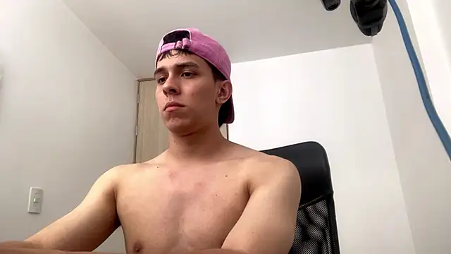 Snapshot of Tony_Hoffa chatting on 03-04-25, 05:03 Tony Hoffa online show from 03-04-25, 05:03