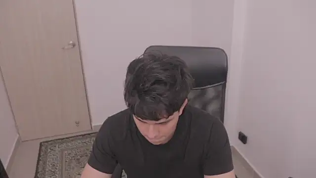 Snapshot of Tony_Hoffa chatting on 10-24-25, 06:59 Tony Hoffa online show from 10-24-25, 06:59