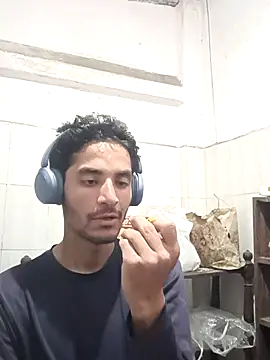 Snapshot of nskgenz chatting on 02-16-26, 11:39 nskgenz online show from 02-16-26, 11:39