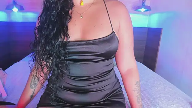 LottiCarter online show from 11-27-25, 02:30