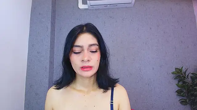 Tiffany mendez online show from 04-30-26, 12:11