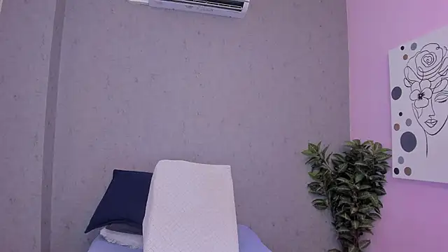 Tiffany mendez online show from 05-11-26, 12:11