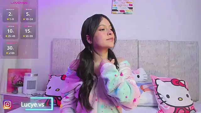 LucyEvans  online show from 10-06-25, 03:37