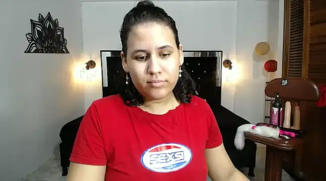 Snapshot of candy_hairy chatting on 02-26-25, 01:53 candy hairy online show from 02-26-25, 01:53