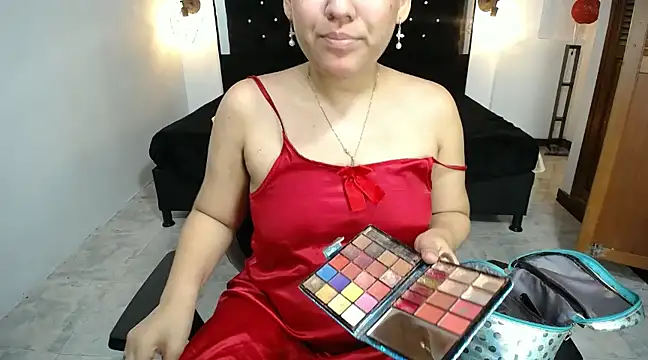 Snapshot of candy_hairy chatting on 03-08-25, 02:23 candy hairy online show from 03-08-25, 02:23