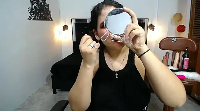 Snapshot of candy_hairy chatting on 03-09-25, 03:32 candy hairy online show from 03-09-25, 03:32