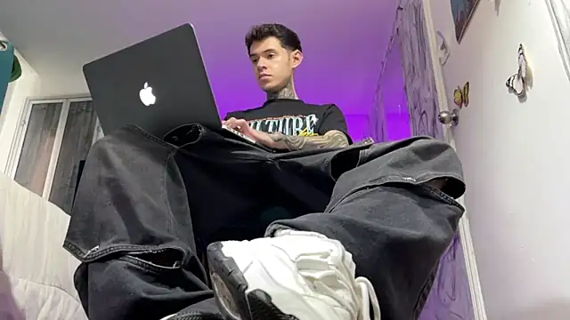 Saturno v online show from 12-27-24, 08:50