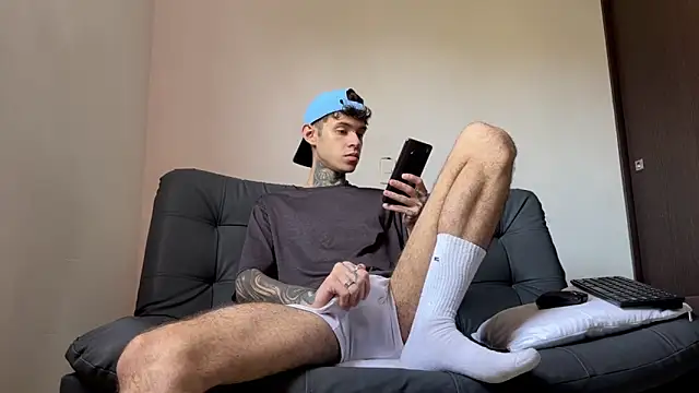 Saturno v online show from 09-24-25, 02:59