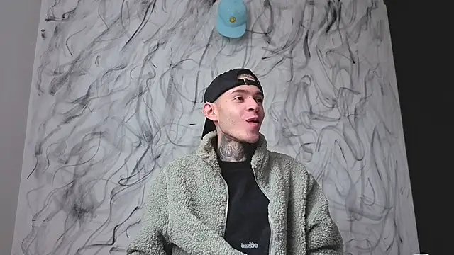 Saturno v online show from 10-10-25, 01:54