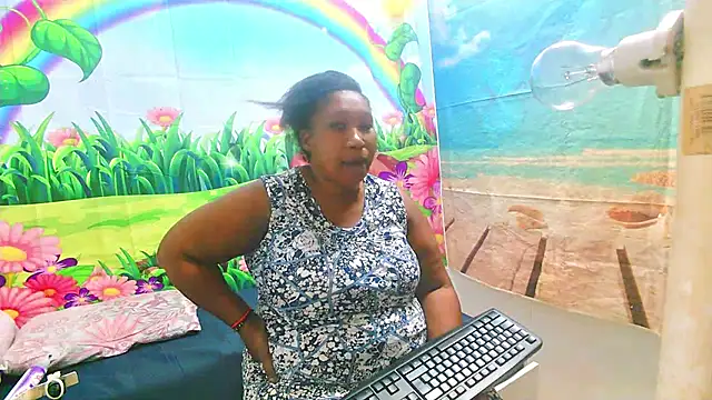 Snapshot of SexcGals chatting on 02-23-25, 11:22 SexcGals online show from 02-23-25, 11:22