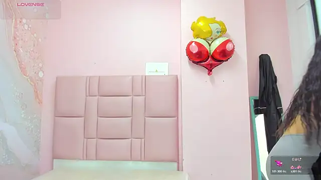 soyzarahtorres online show from 12-22-25, 09:45