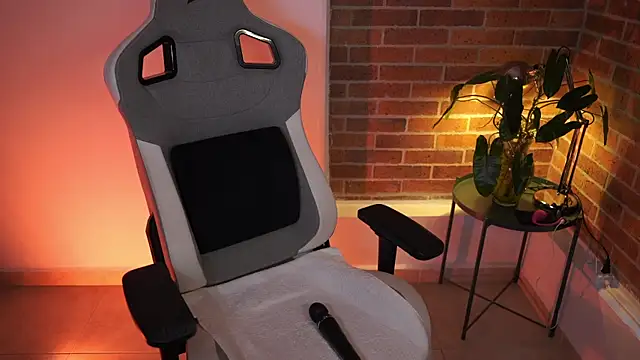 anyacutex online show from 01-20-25, 10:37