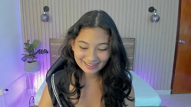 Snapshot of melody_flowers chatting on 01-22-25, 01:21 melody flowers online show from 01-22-25, 01:21