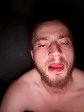 wariacik0024 online show from 12-22-25, 01:46