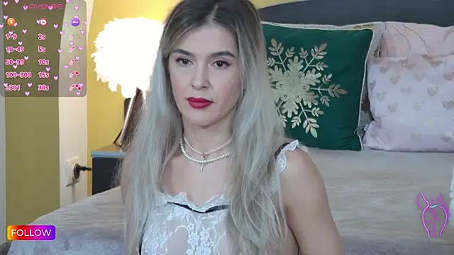 Sarah-Hart online show from 12-11-24, 05:21