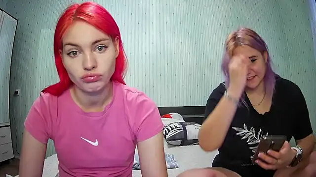 ChrisGirls online show from 12-04-24, 01:09