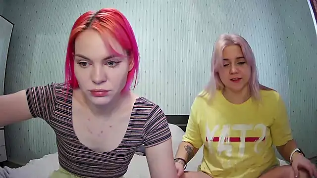 ChrisGirls online show from 12-24-24, 09:39