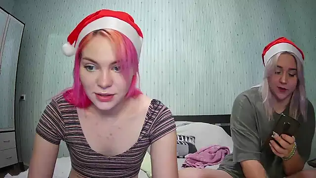 ChrisGirls online show from 12-30-24, 10:21