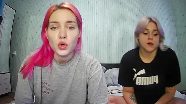 ChrisGirls online show from 01-07-25, 10:11