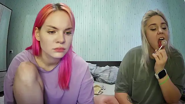 ChrisGirls online show from 01-09-25, 10:09