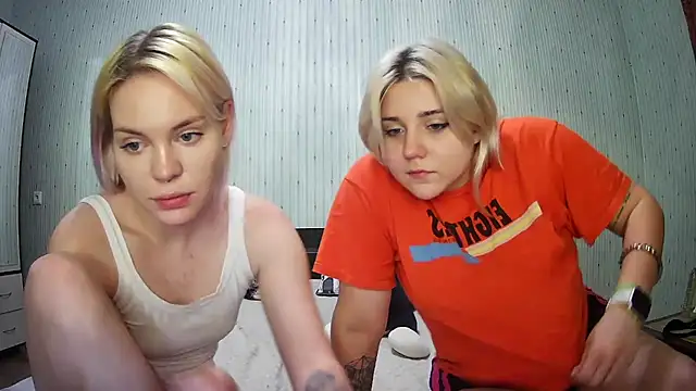 ChrisGirls online show from 01-26-25, 02:41